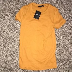 Yellow mustard like ribbed shirt